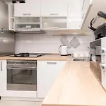 Chameleon Apartman *